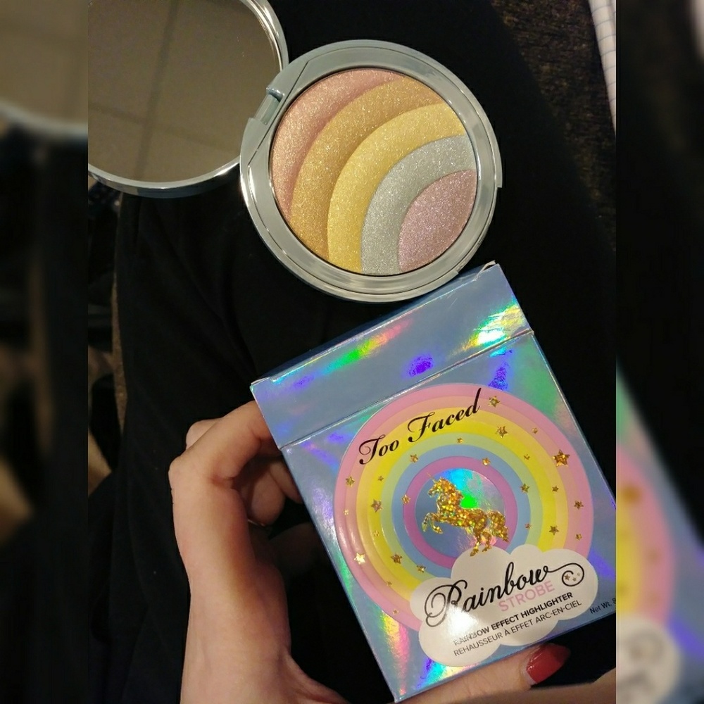 Too Faced Rainbow Strobe Highlight
